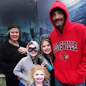 Meet your Posher, Chris